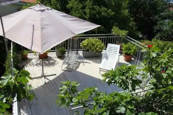 Apartment In Njivice - Insel Krk 47349